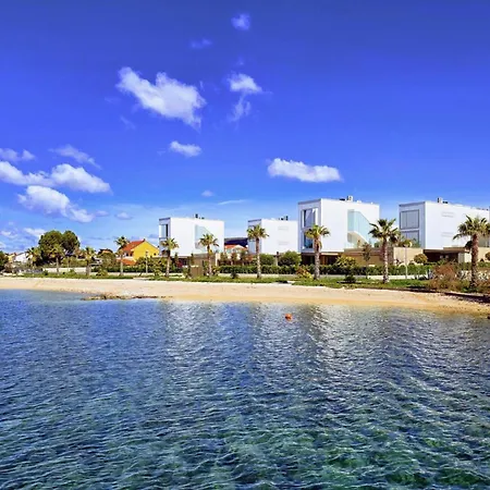 Ferienhaus Stunning In Turanj